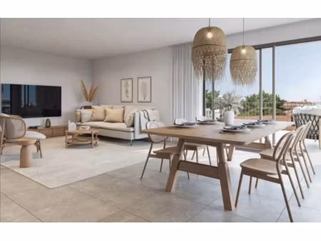 vente appartement 4 pièces 86 m² à frejus (83600)  474 750 €