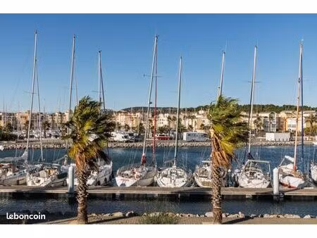t2 refait à neuf  vue port  parking privatif – gruissan rive droite
