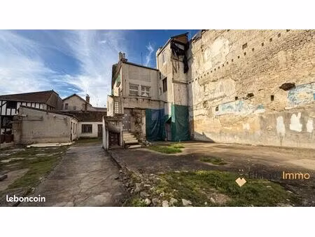 maison de ville 4 pièces 90 m²