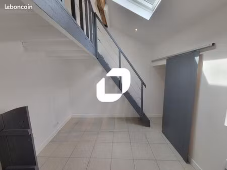 bureaux 83 m²