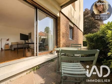 studio 1 pièce 28 m²