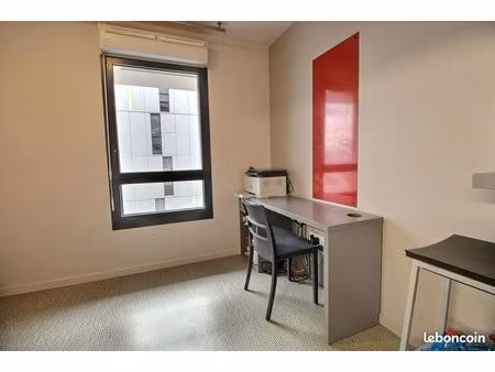 studio 1 pièce 19 m²