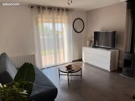à louer- charmante maison de location de plain pied de 60m2 avec jardin
