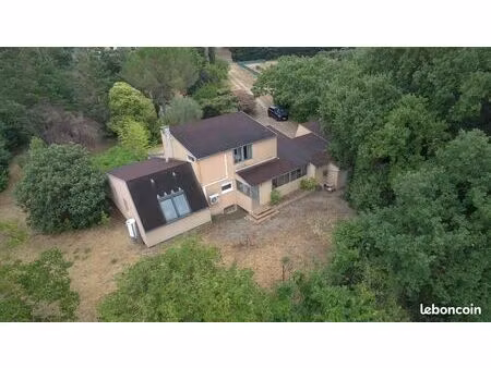 villa 7 pièces 150 m²