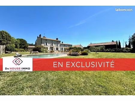 inconnu 10 pièces 885 m²
