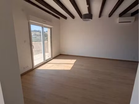 t3 location à montséret