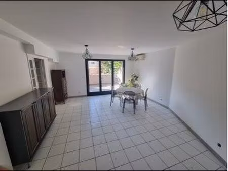 appartement t2 lumineux avec terrasse et balcon