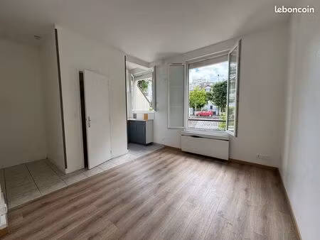 studio meublé au calme avec cave