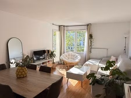 t3 de 61 m² meublé refait à neuf avec balcon – clichy