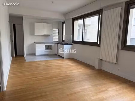 appartement 2 pièces 55.21m² à louer 1500 - saint cloud 92210