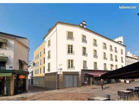 à louer : sceaux centre / immeuble indépendant + toit-terrasse