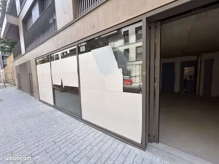 boutique 66 m² boulogne billancourt