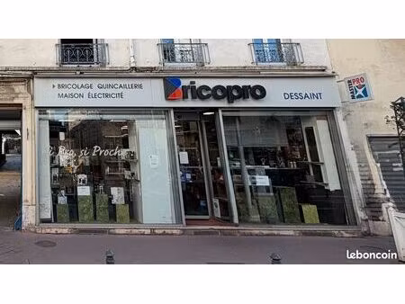 local commercial 220 m² montrouge