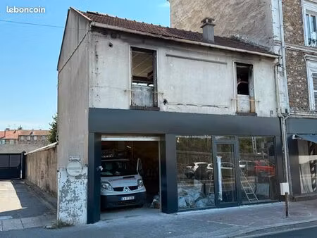 local commercial avec extraction 300 m2 loyer 5.000 rue de paris villeneuve-saint-georges