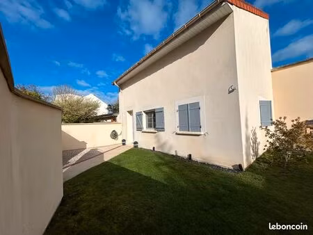 maison 3 pièce(s) persan