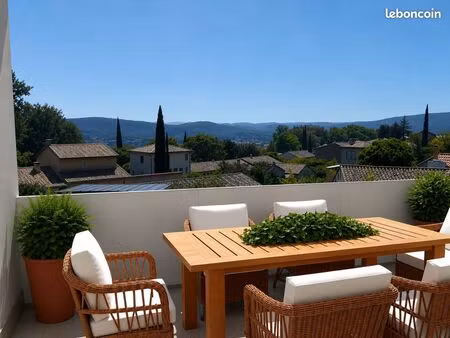 haut de villa t3/t4 de 92 m² avec grande terrasse et vue panoramique