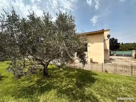 villa 4 pièces 81 m²