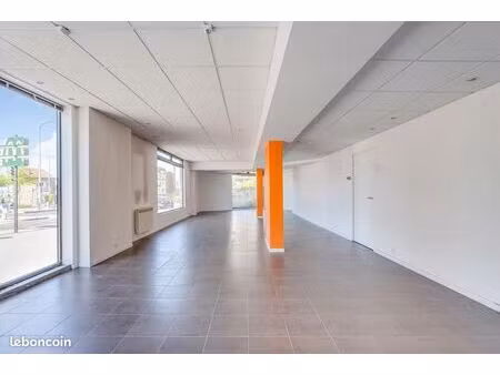 local commercial 124 m²
