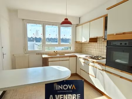 t3 de 64 m2 avec ascenseur garage balcon