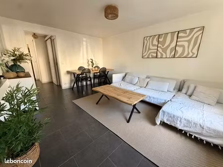 t3 de 55 m² en rdc – vert-galant – bon état – stationnement – petite copro à faibles charg