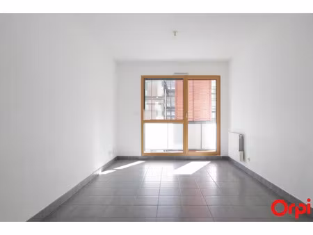 location appartement 2 pièces 40.55 m² à lyon 3ème (69003)  780 €