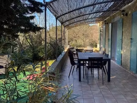 location villa 6 pièces 163.77 m² à nimes (30000)  1 450 €
