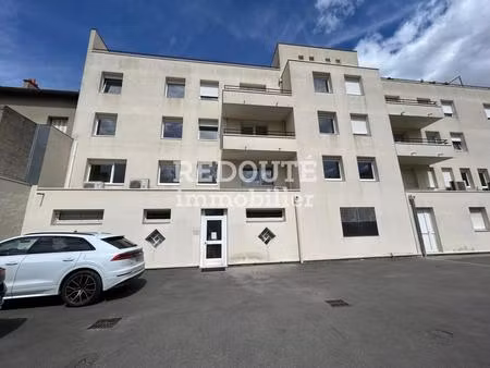 à vendre – ensemble de bureaux d'environ 350 m² avec parkings privatifs – reims