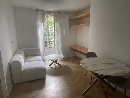 location meublée appartement 2 pièces 31 m² à charenton-le-pont (94220)  1 223 €