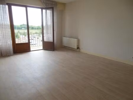 appartement t2 avec balcon et place de parking