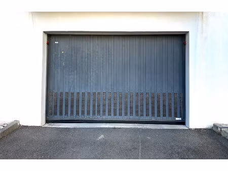 garage fermé - résidence les vallons du macchione