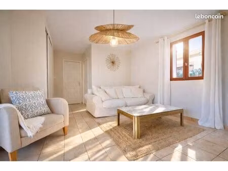 villa meublée t3 – 60 m² – location temporaire – parking – internet inclus