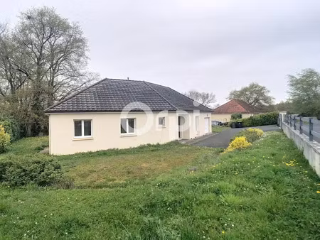 location villa 5 pièces 107.3 m² à saint-pantaléon-de-larche (19600)  1 020 €