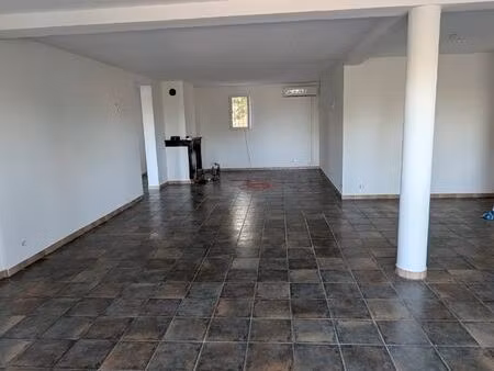 location rez de villa