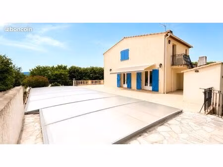 villa 5 pièces 170 m²