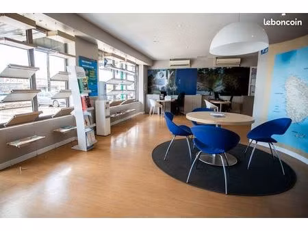 local 121 m² baie mahault