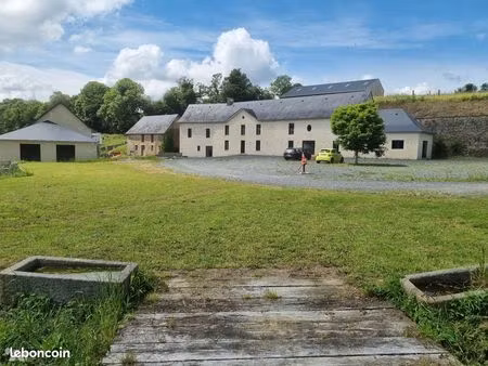 maison 10 pièces 450 m²