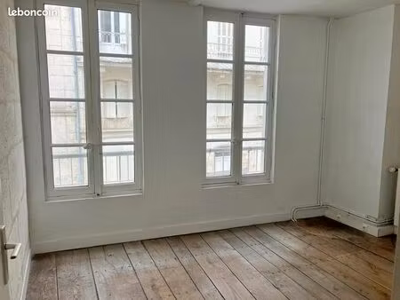 bureaux 115 m²