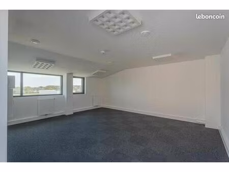 bureau 31 m²