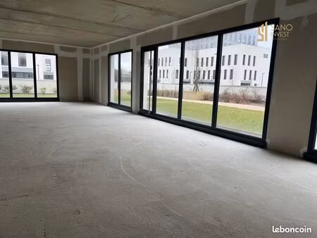 local commercial 122 m² saint-contest