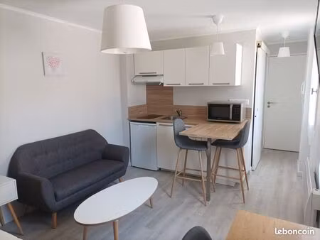 studio meublé proximité ifsi iut lycées hôpital et commerces - dispo - idéal étudiant(e)