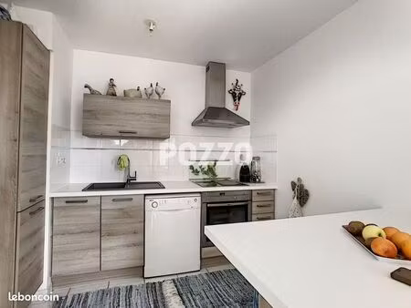 appartement 3 pièces 77 m²