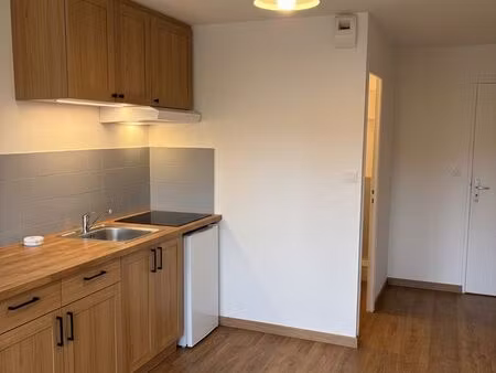 studio 25m² entièrement rénové à neuf – hyper-centre de vire – dpe c & parking privé t1 t2
