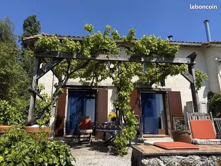 propriété 6 pièces 124 m²