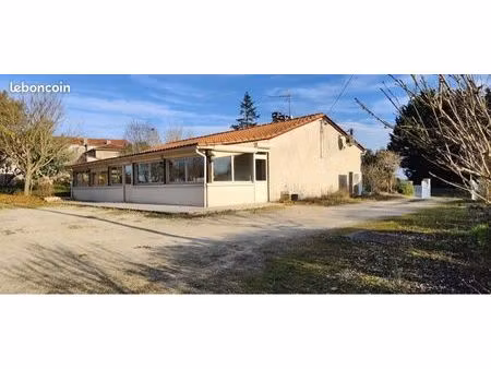 magnifique maison dans la campagne montmorelienne