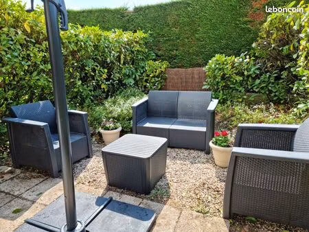 500 m océan  appt meublé 37 m2  piscine  jardin privé  lv  ll  wifi  tbe