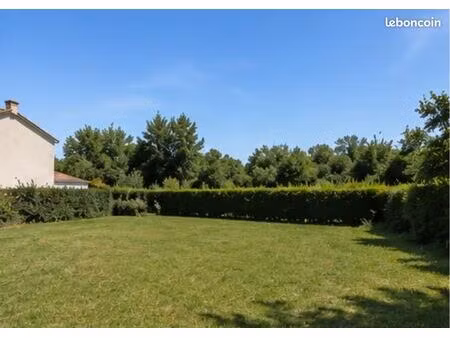 terrain 500 m² loire les marais