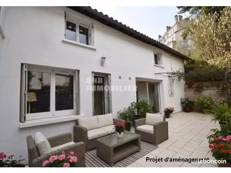 maison de ville 7 pièces 160 m²