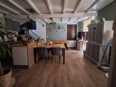 maison 272 m²