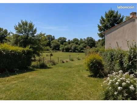 terrain 1 150 m² loire les marais