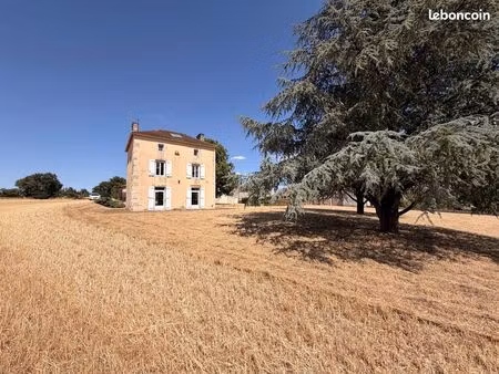 propriété 8 pièces 127 m²
